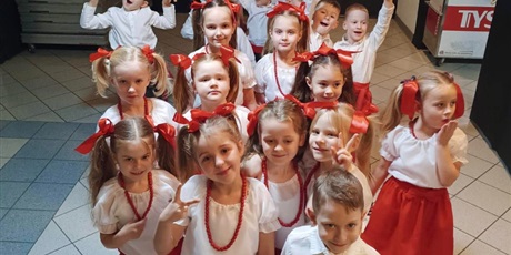 "Kto ty jesteś? Polak Mały!" - Przedszkolaki w świecie tradycji regionalnej