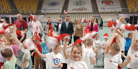 Spotkanie ze Świętym Mikołajem na Hali Widowiskowo - Sportowej